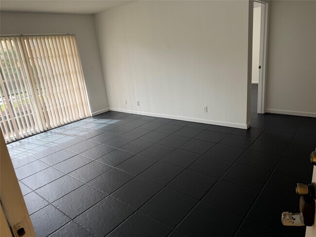 Photo - 2964 NW 55th Ave Unit 1A