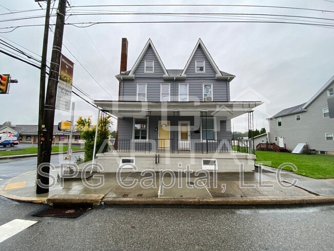 Building Photo - 297 2nd St