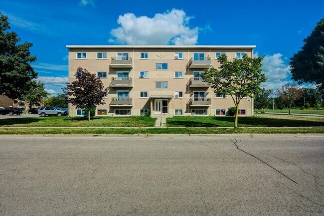 Photo - 9 - 41 Essex St / 92 - 106 Borden St