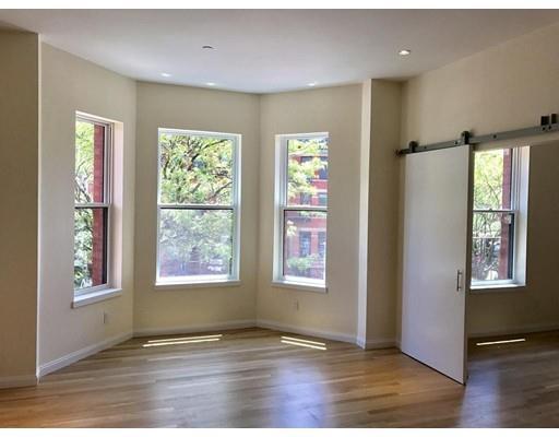 208 Newbury St Unit 1
