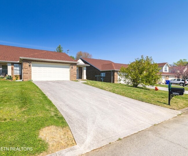 Photo - 7037 Wakan Ln