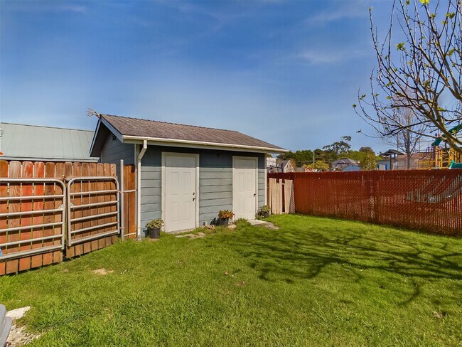 Photo - L 597 Unit 1403 E Street #3