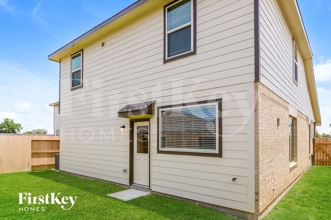 18475 Running Shadow Ct