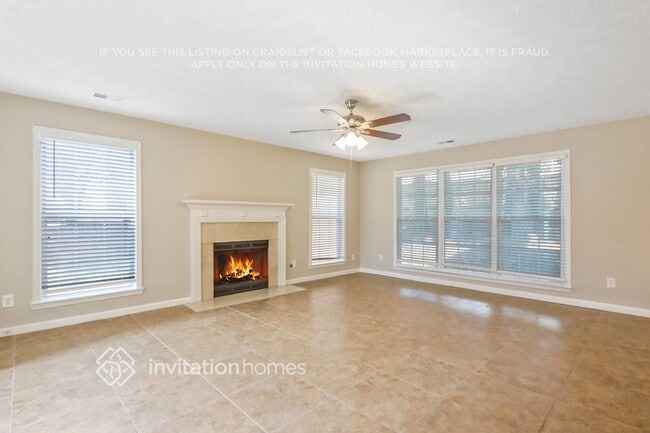 1915 Stoneoak Cir
