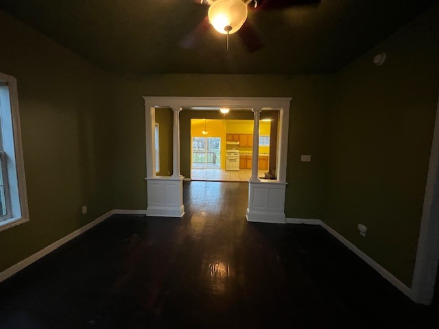 Photo - 411 Studebaker St