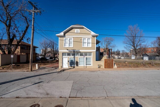 Photo - W 14th St Duplex Unit 241