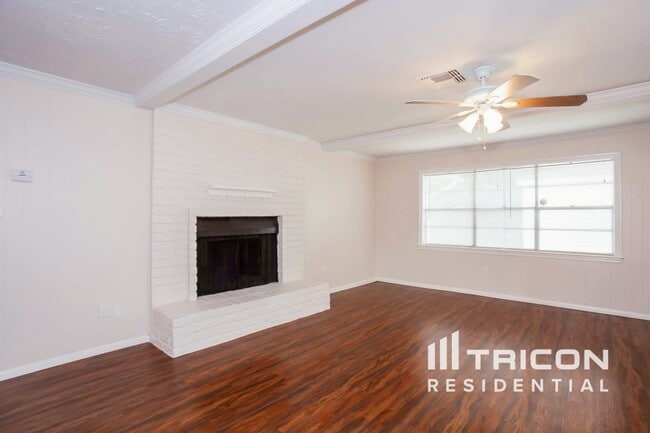 Photo - 4319 Cinnabar Dr