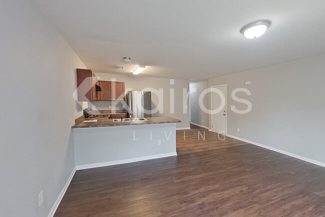 Photo - 1010 E Macree Terrace