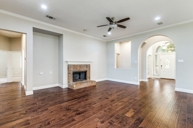 Photo - 8708 Falcon View Dr