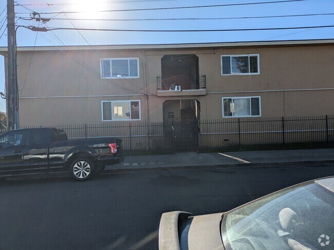 Building Photo - Lockwood Unit 1 Rental
