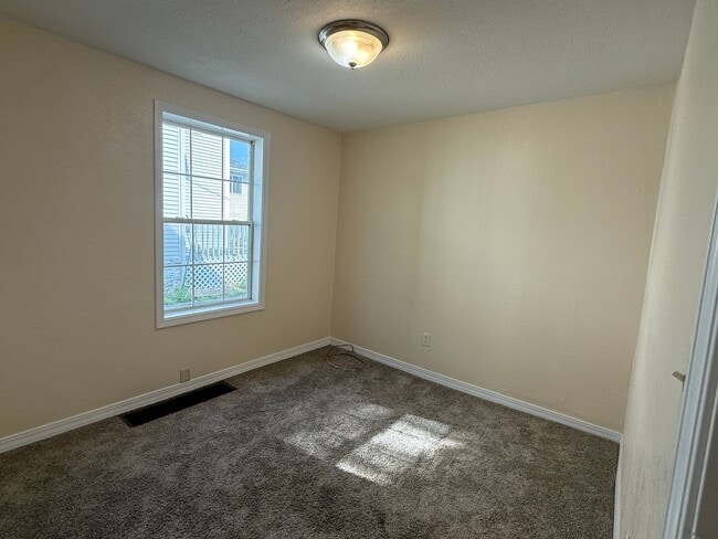 Photo - 1015 W Center St Unit #1 Main Floor