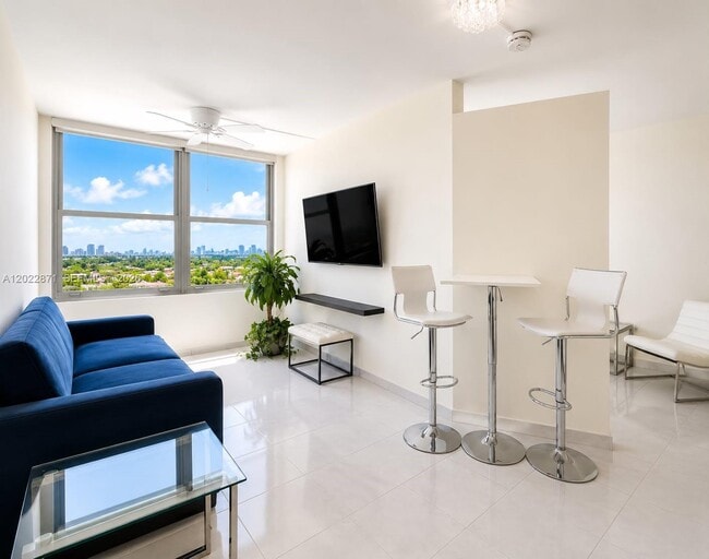 Photo - 2899 Collins Ave Unit 1042