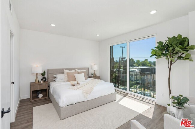 Whitsett Estates