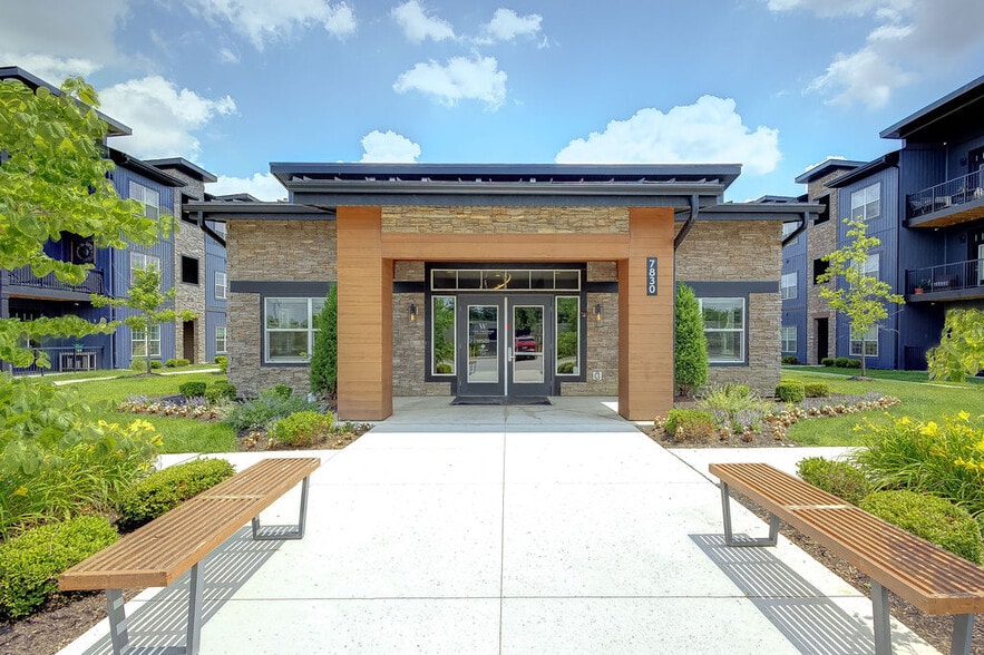 The Thomas Leasing Office