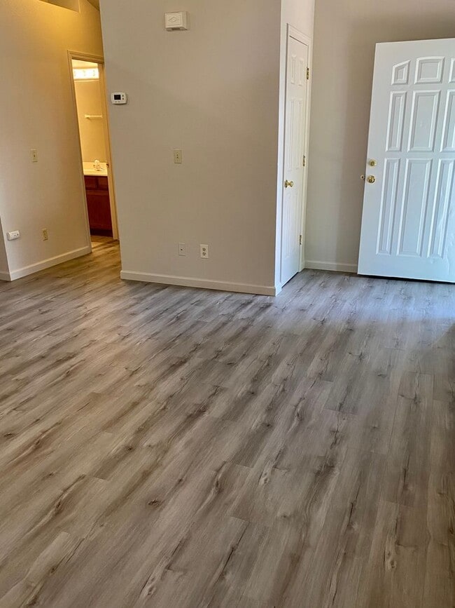 Photo - 3649 Canyon Loop Unit 2