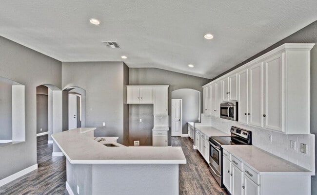 Photo - 14284 W Woodbridge Ave