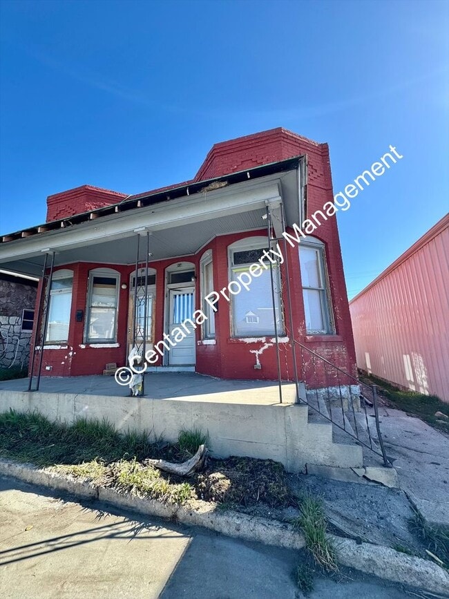 Building Photo - 932-934 Utah Unit 934