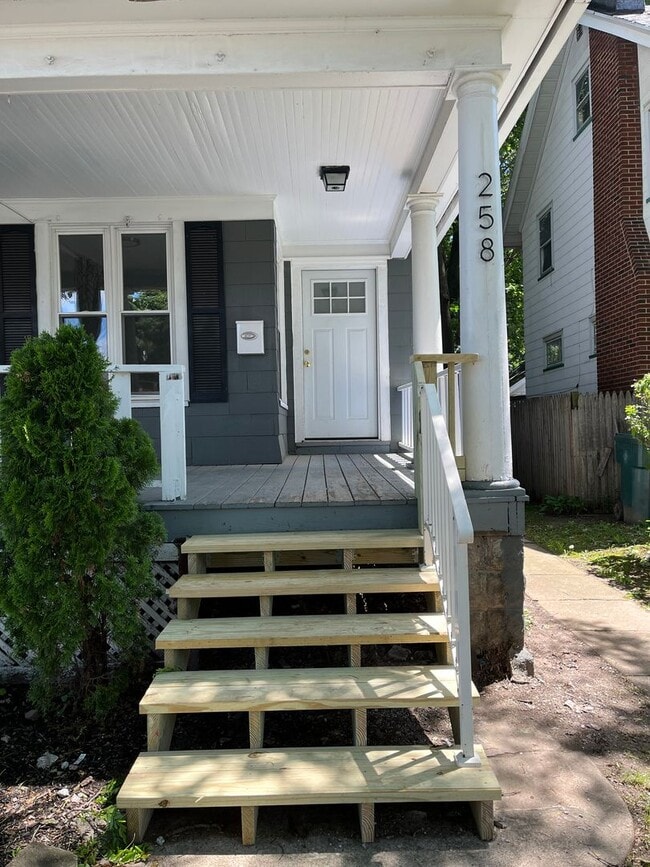 Photo - 256-258 Woodbine Avenue Unidad 258 Woodbine Avenue
