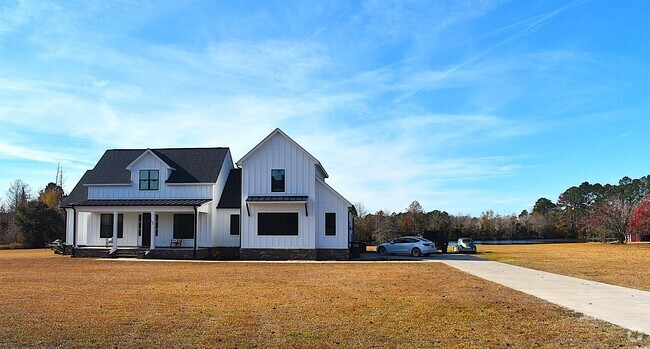 Building Photo - 190 Waccamaw Ln Rental