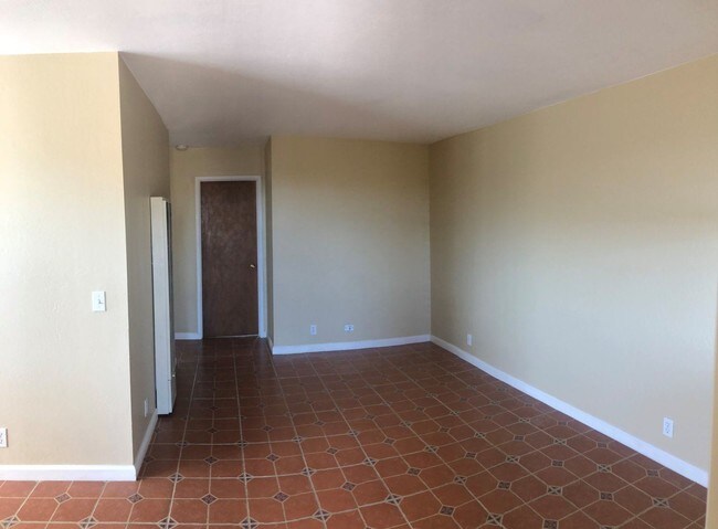 Photo - 256 Watson St