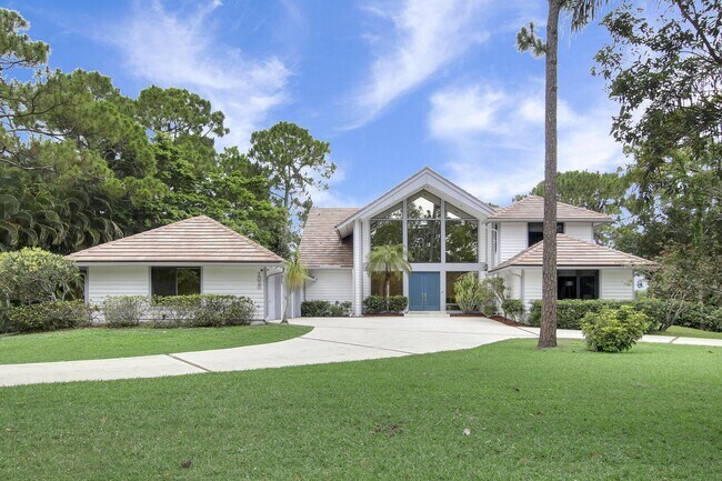 Photo - 1328 SE Colony Way