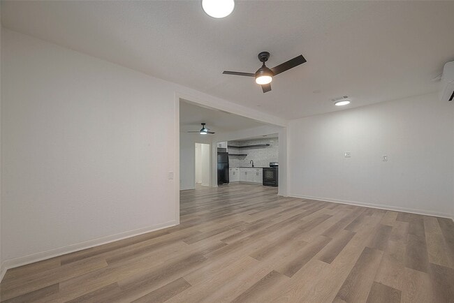 Building Photo - 3320 Hays St