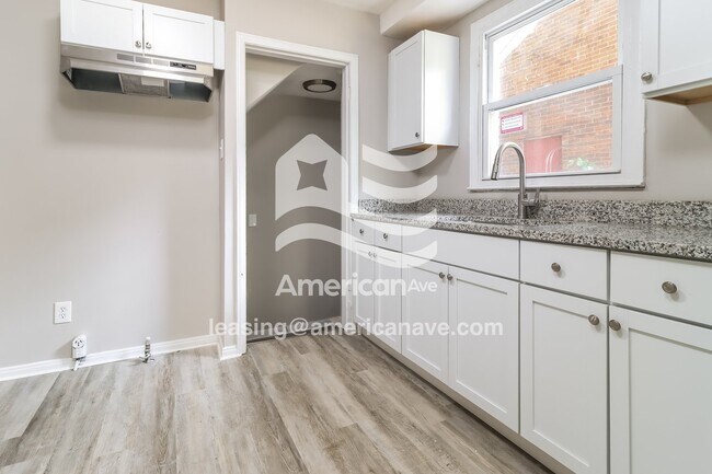 Photo - 17878 Runyon St