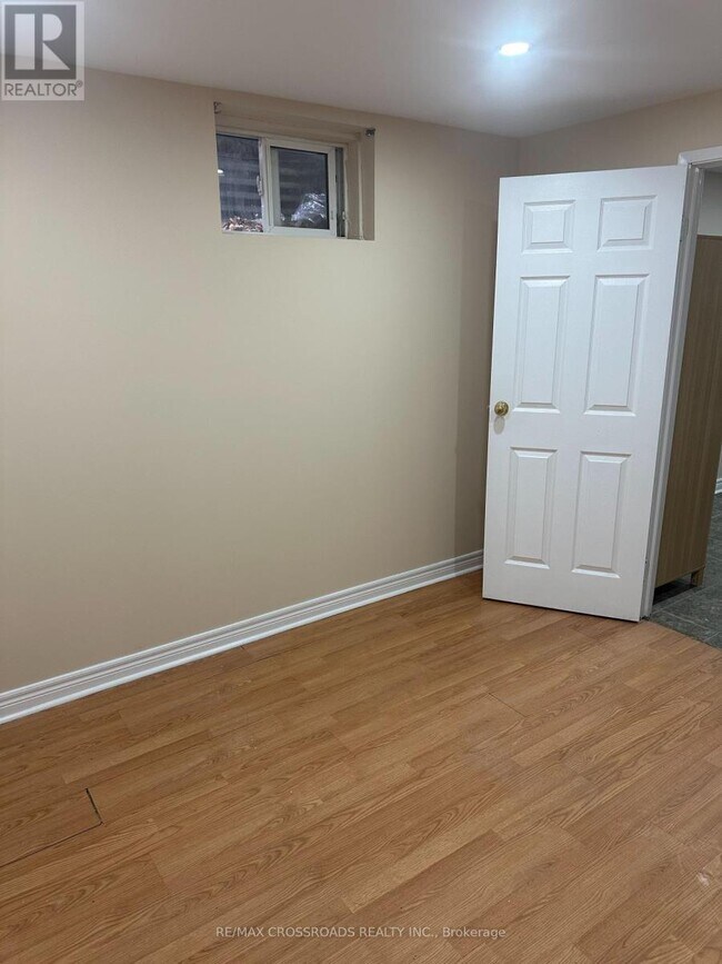 Photo - 132 Lawson Rd