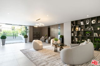 Photo - 10630 Wilkins Ave