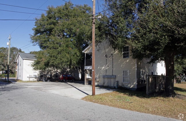 Flats on Florida 3310