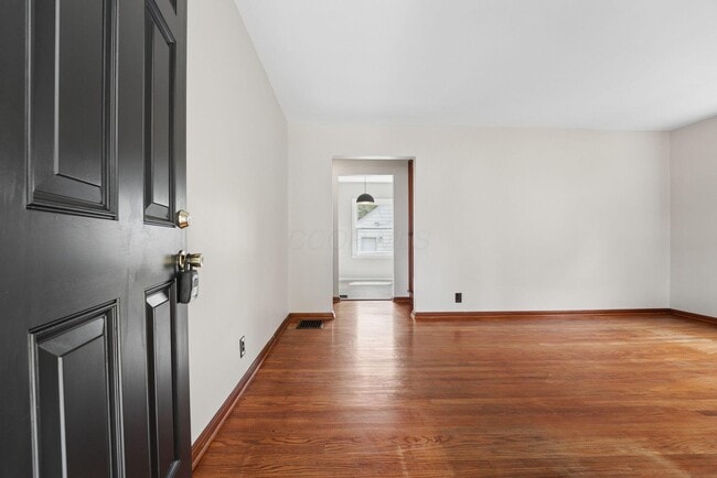Photo - 375 E Royal Forest Blvd