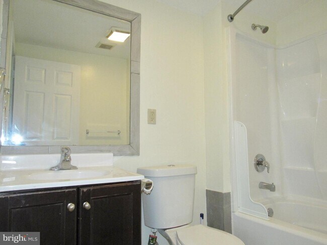 Photo - 2200 S Lincoln Ave