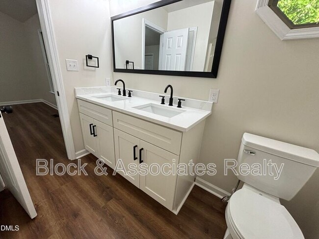 Photo - 170 Devin Dr