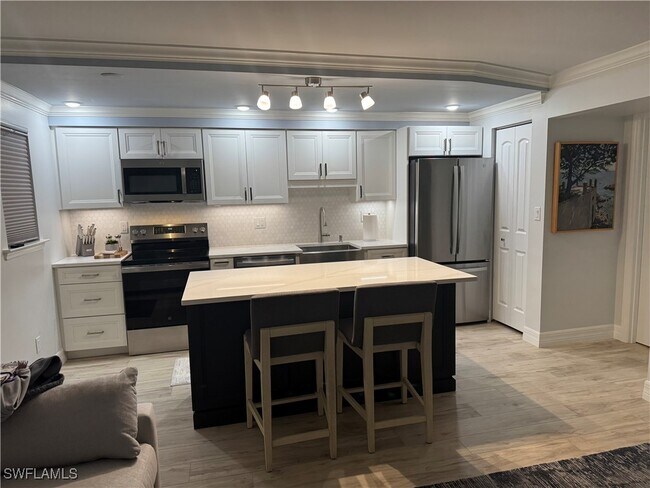 Photo - 960 7th St S Unit 103