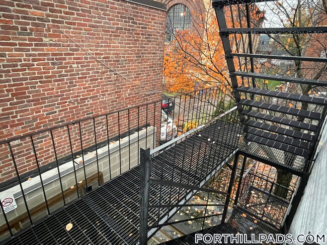 Photo - 1922 Columbus Ave Unit 2