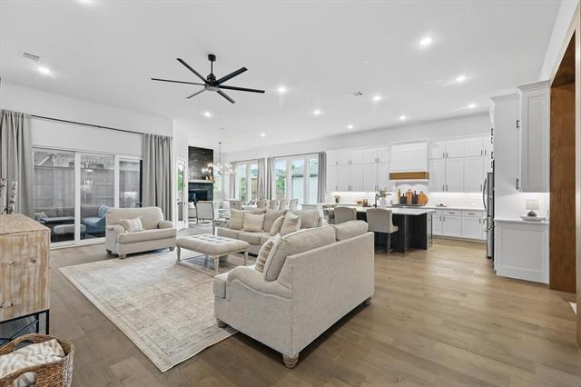 330 Peach Pt Rd