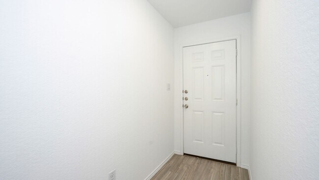 Photo - Spacious 4-bedroom, 2-bath located in Summerhill subdivision