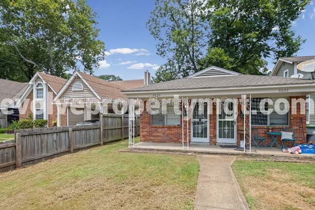 Photo - 2020 Vinton Ave