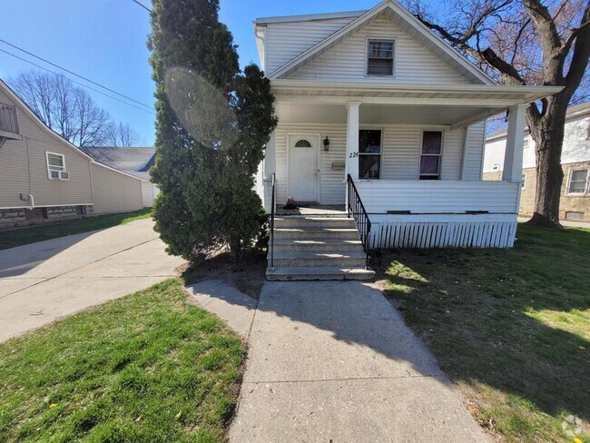 Building Photo - 224 S Clay St Rental