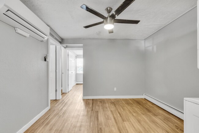 Photo - 825 12th St Unit 5