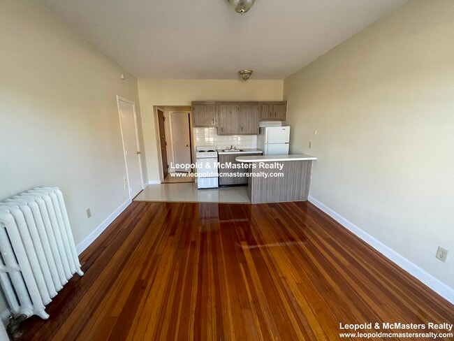 Photo - 1337 Commonwealth Ave