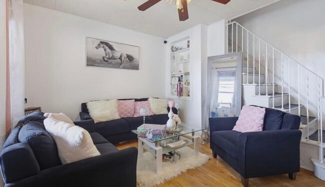 Photo - 413 Hamilton St