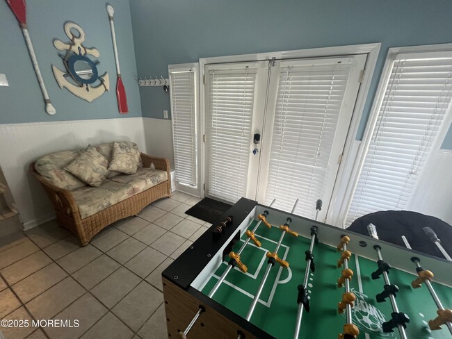 Photo - 1727 River Rd