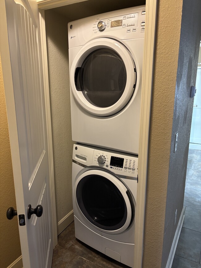 Photo - 4343 NE 83rd St