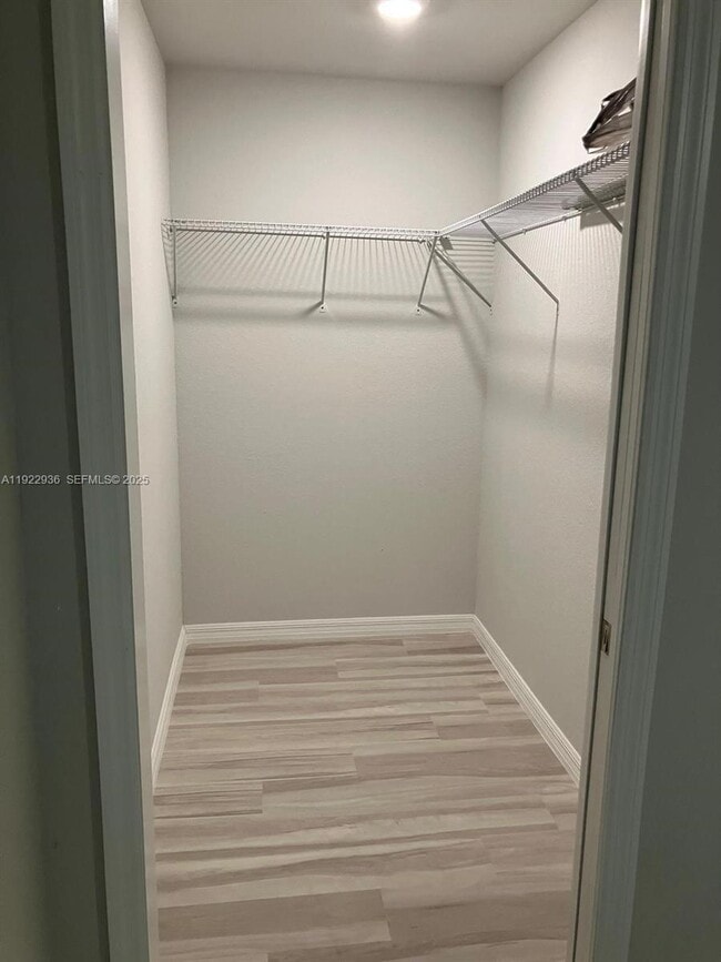 Photo - 434 Poinsettia Ave