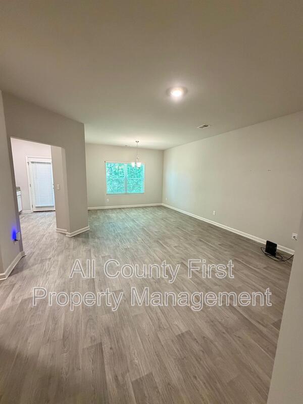 Photo - 1336 Rogers Landing