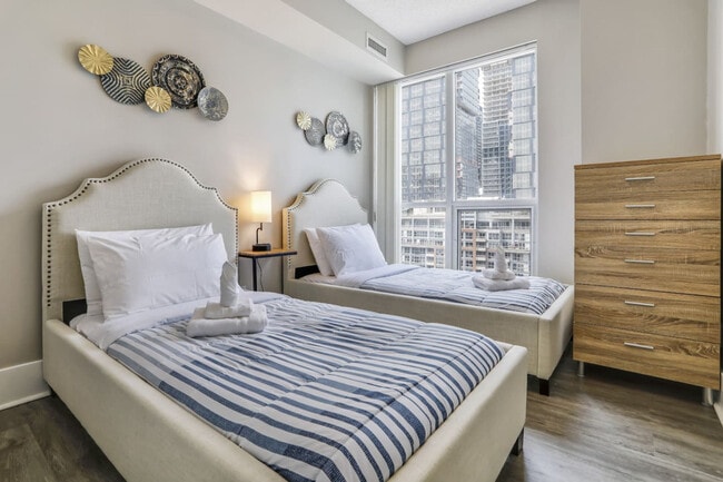 Photo - 300 Front St W Unité SI ID1471496P