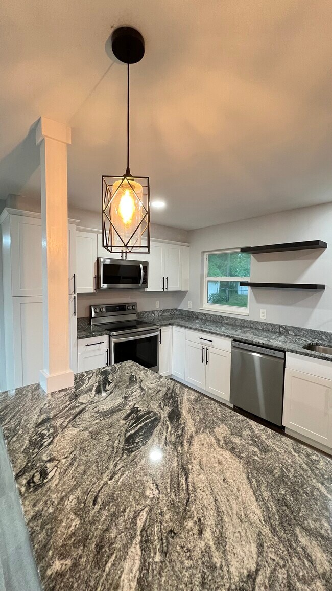 Photo - 11771-11782 82 Terrace N