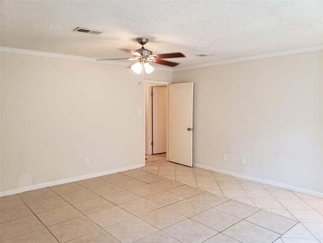 Photo - 16007 Glen Mar Dr