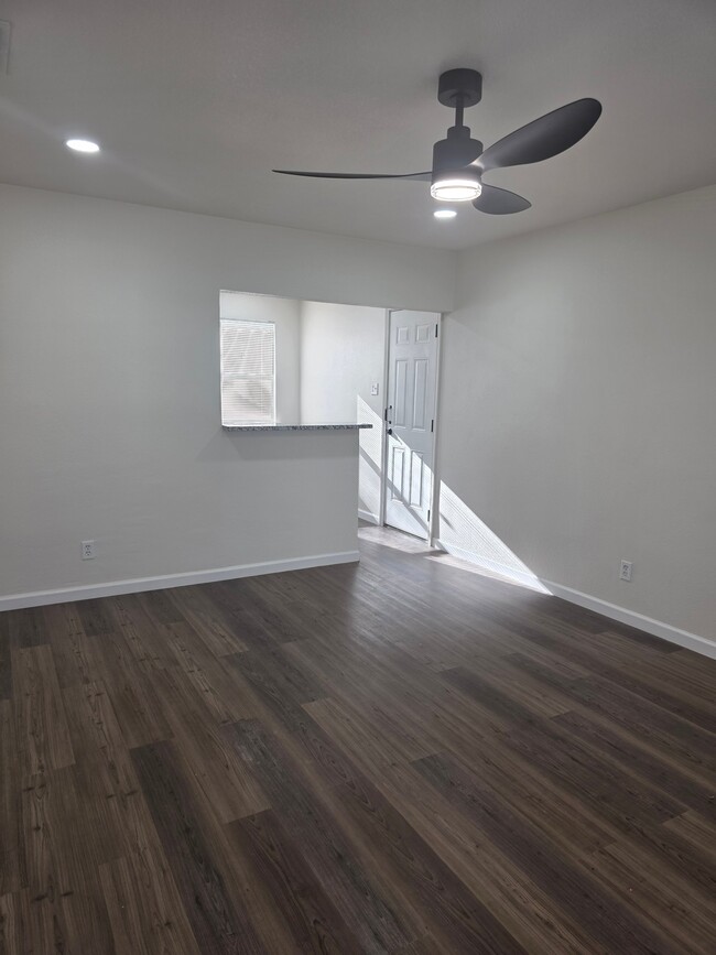 Photo - 4712 Devonshire Dr